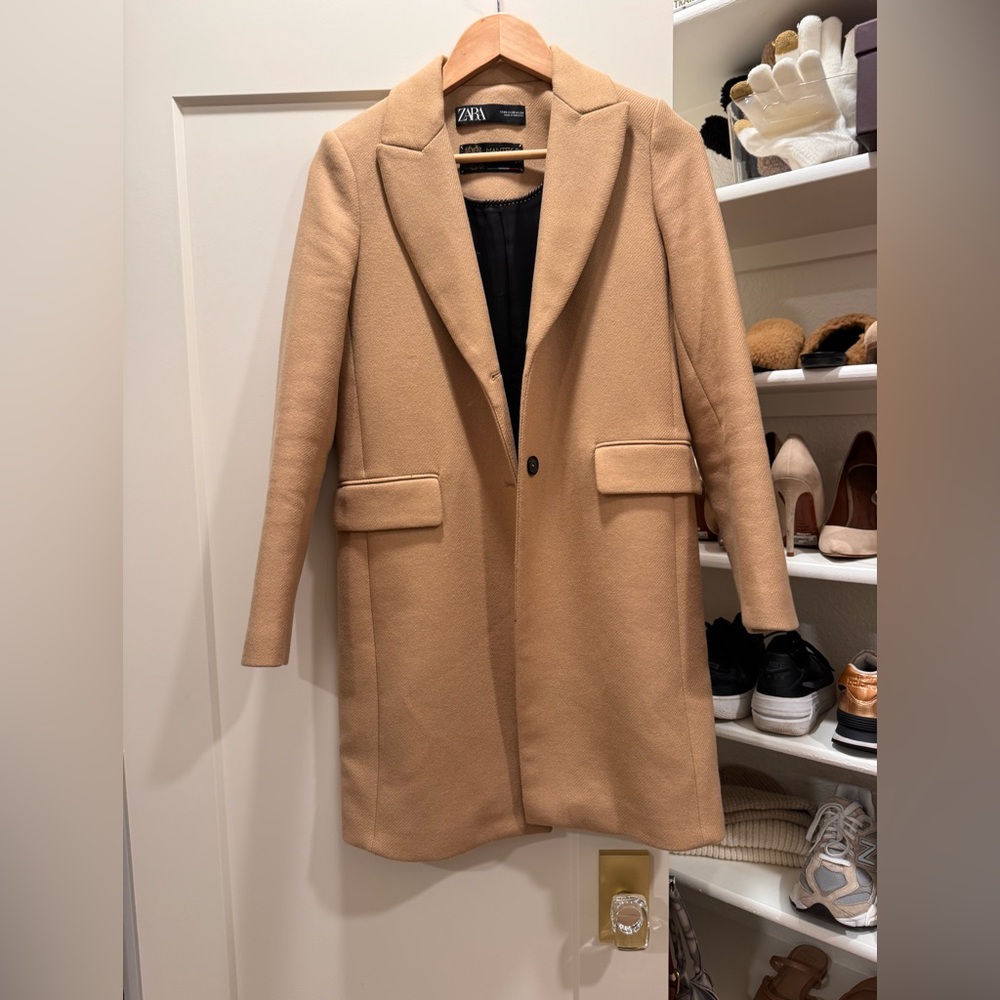 ZARA CAMEL COAT XS